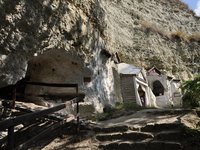 Бакотський Михайлівський скельний монастир